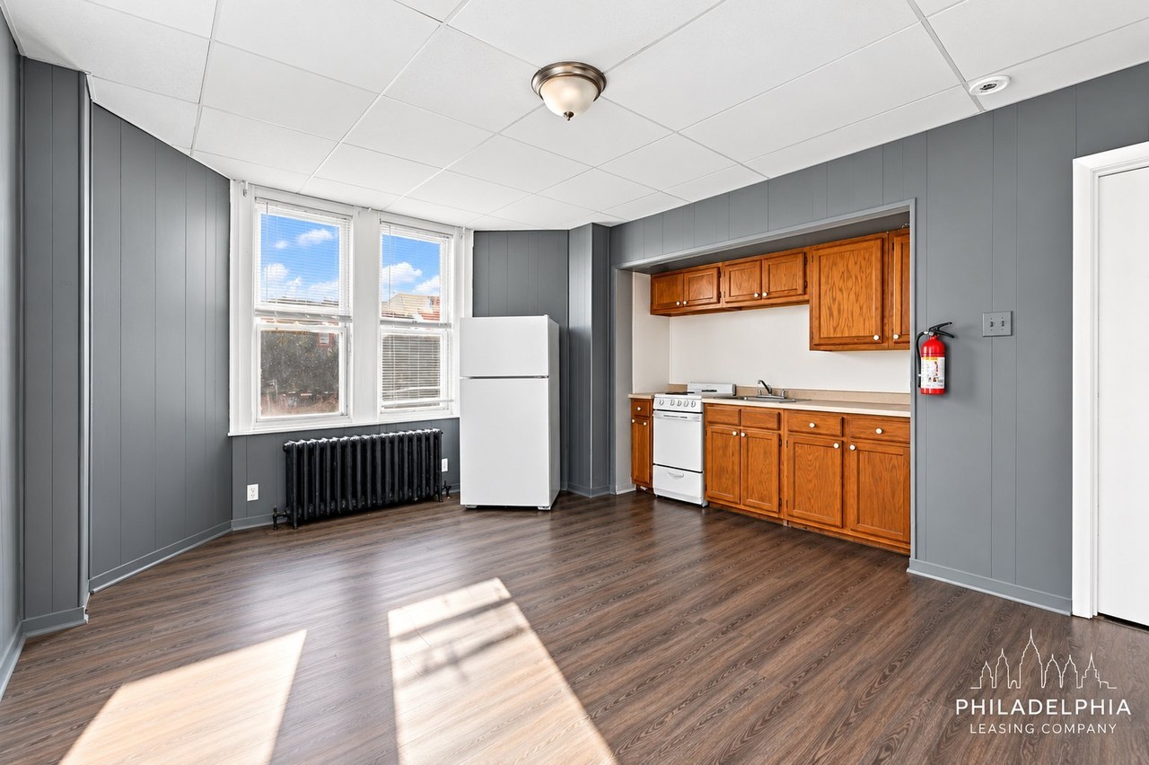 1688 Harrison St #A - Photo 3 of 16