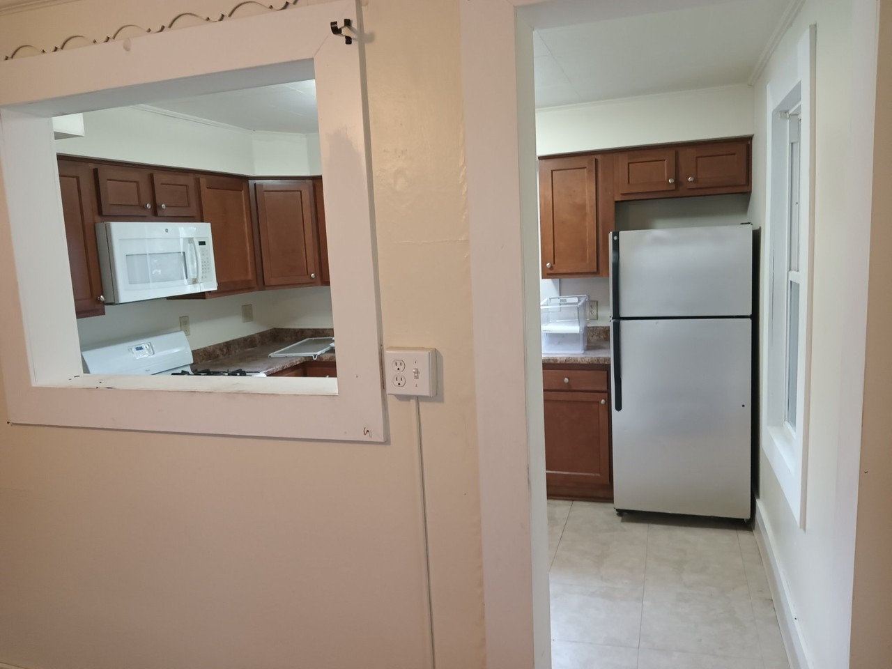 1200 State Ave - Photo 4 of 10