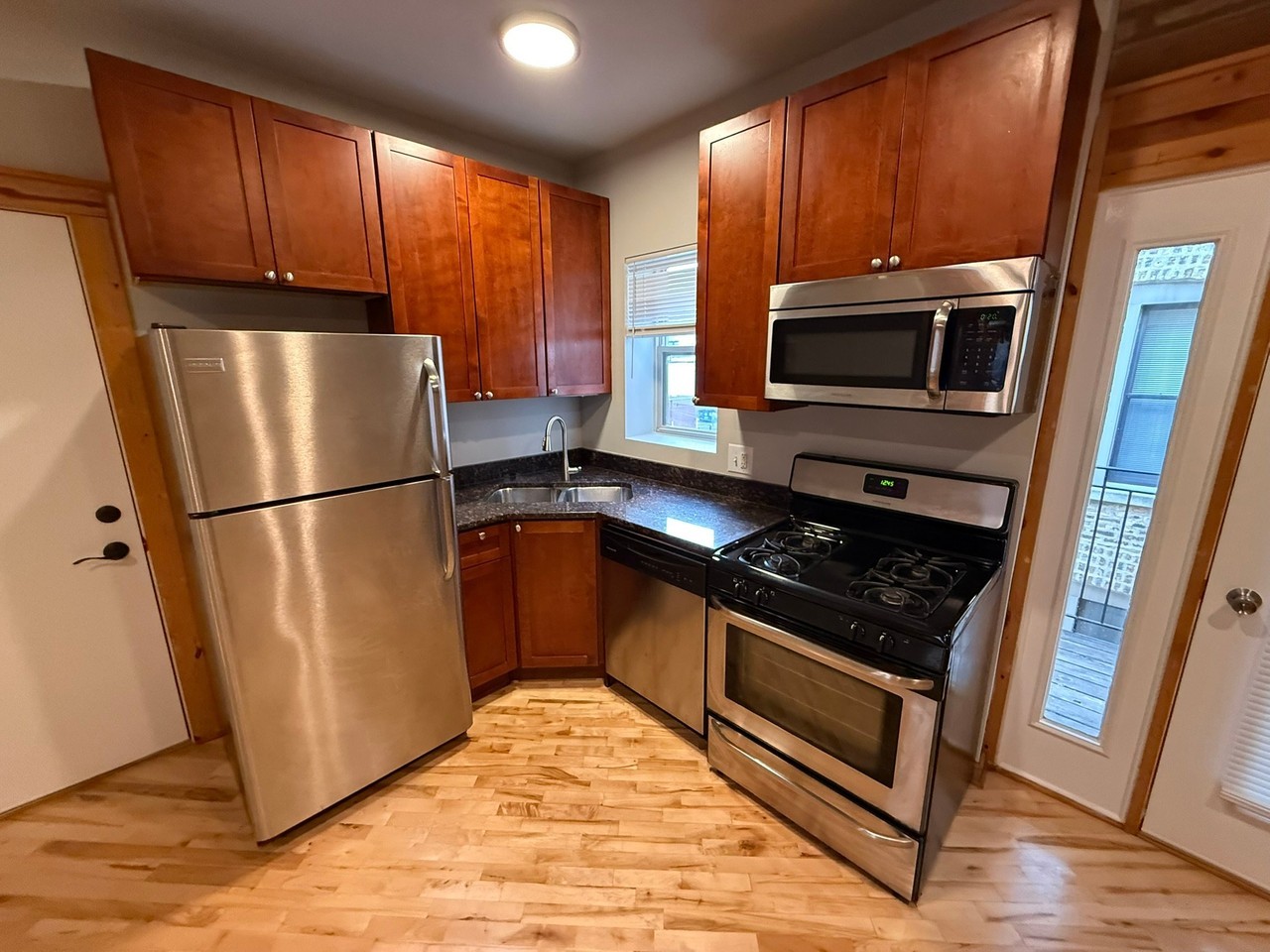 1623 W Columbia Ave - Photo 2 of 12