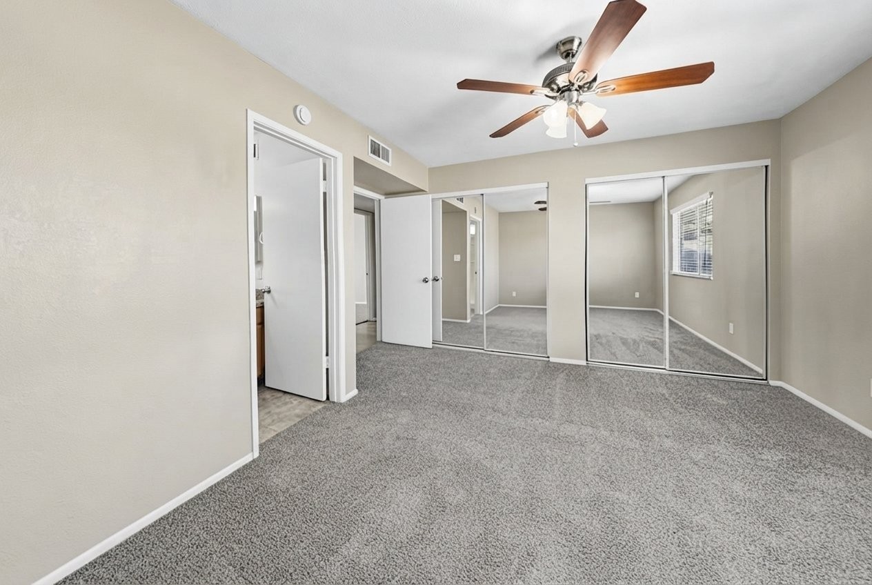 5915 S Parkside Dr - Photo 3 of 6