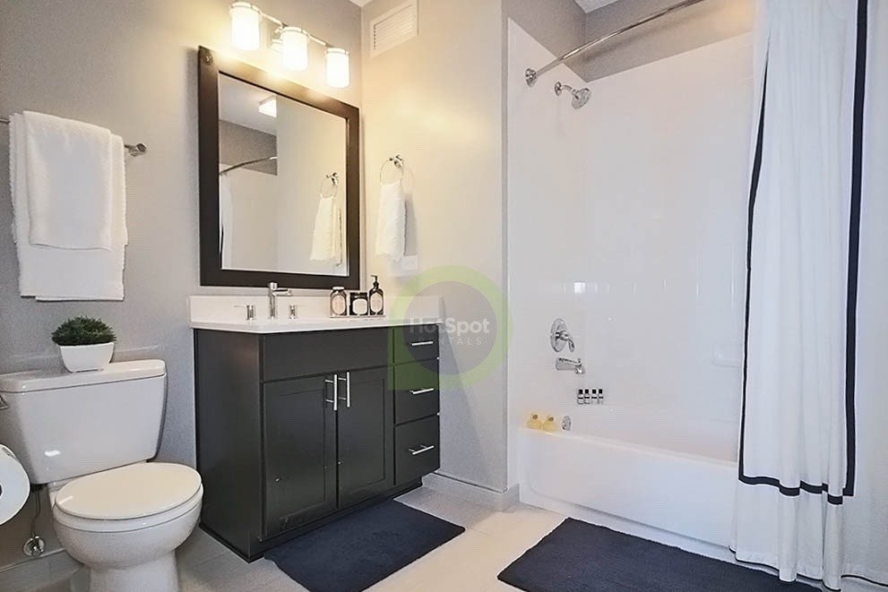 348 E Ohio St - Photo 7 of 17