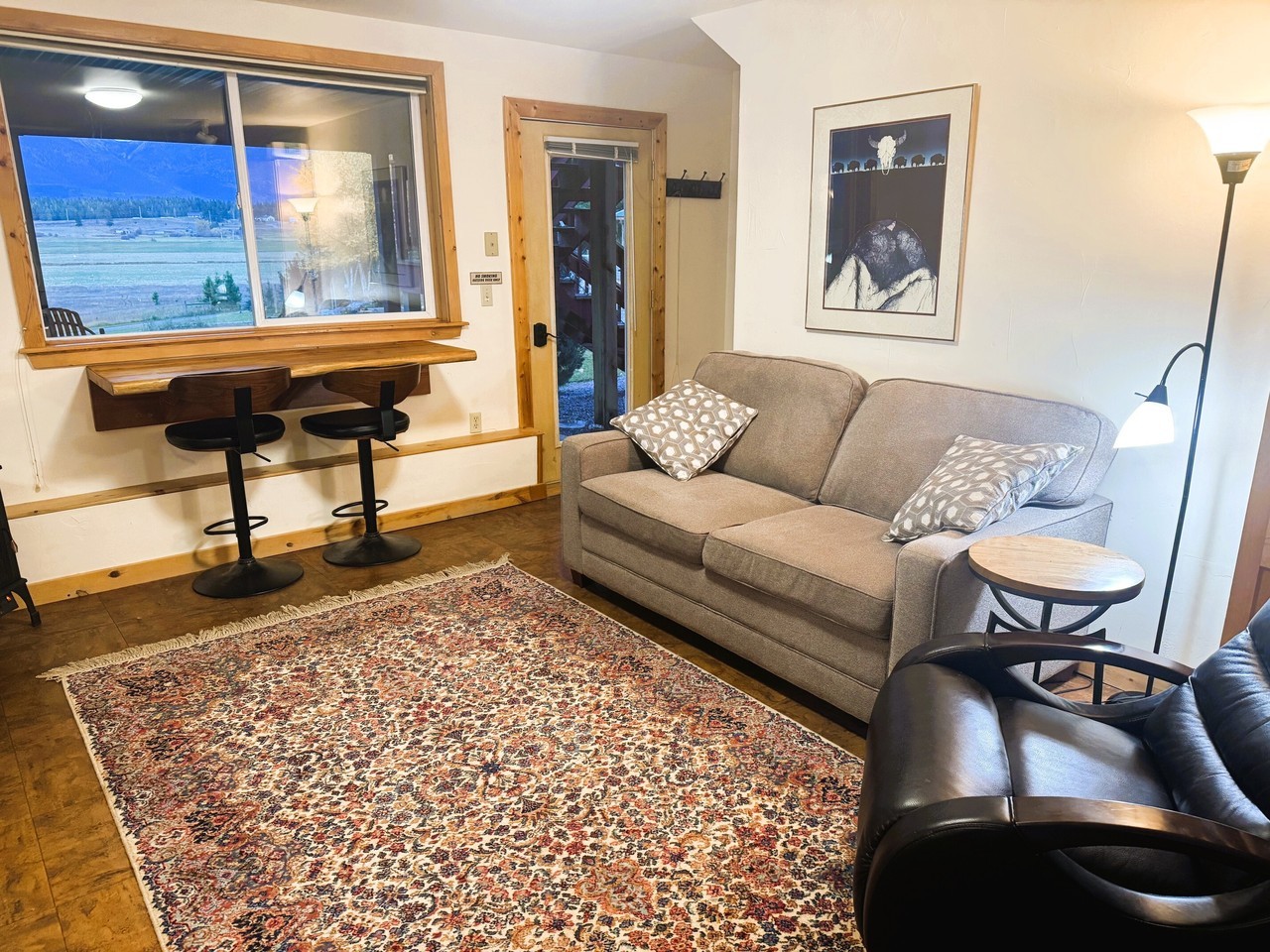 583 Riverside Road - Photo 2 of 8