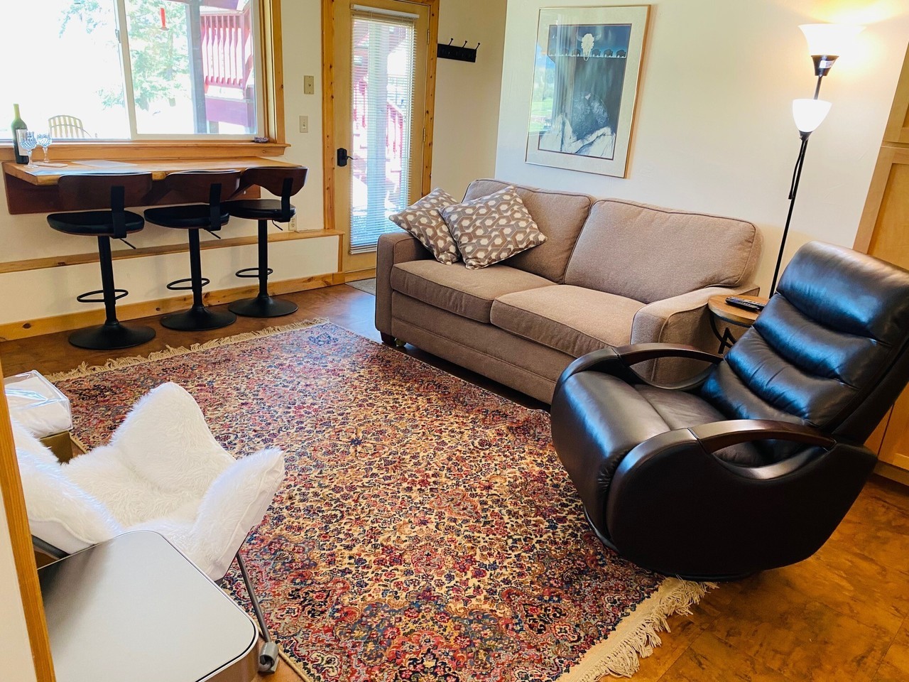 583 Riverside Road - Photo 3 of 8