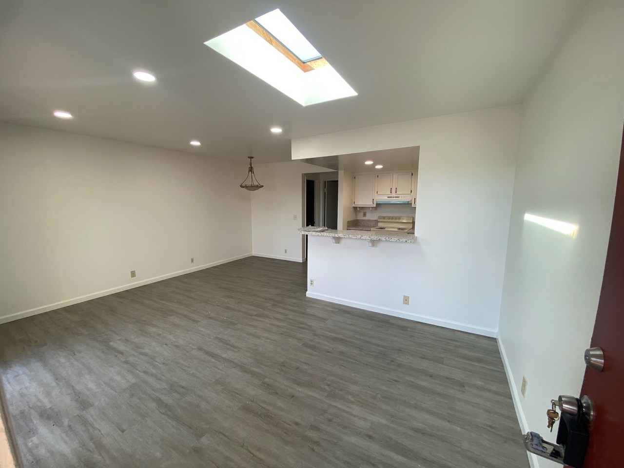 2843 C Street - Photo 3 of 11