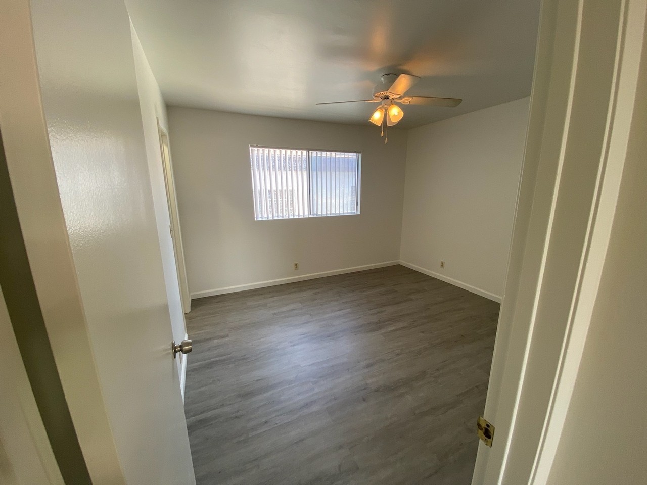 2843 C Street - Photo 4 of 11