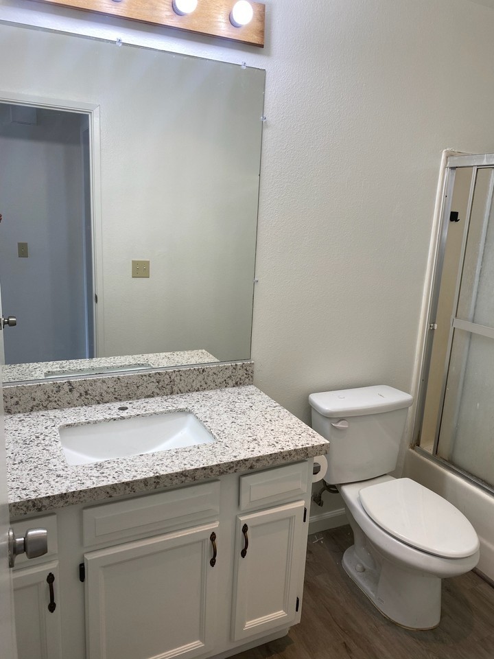 2843 C Street - Photo 5 of 11