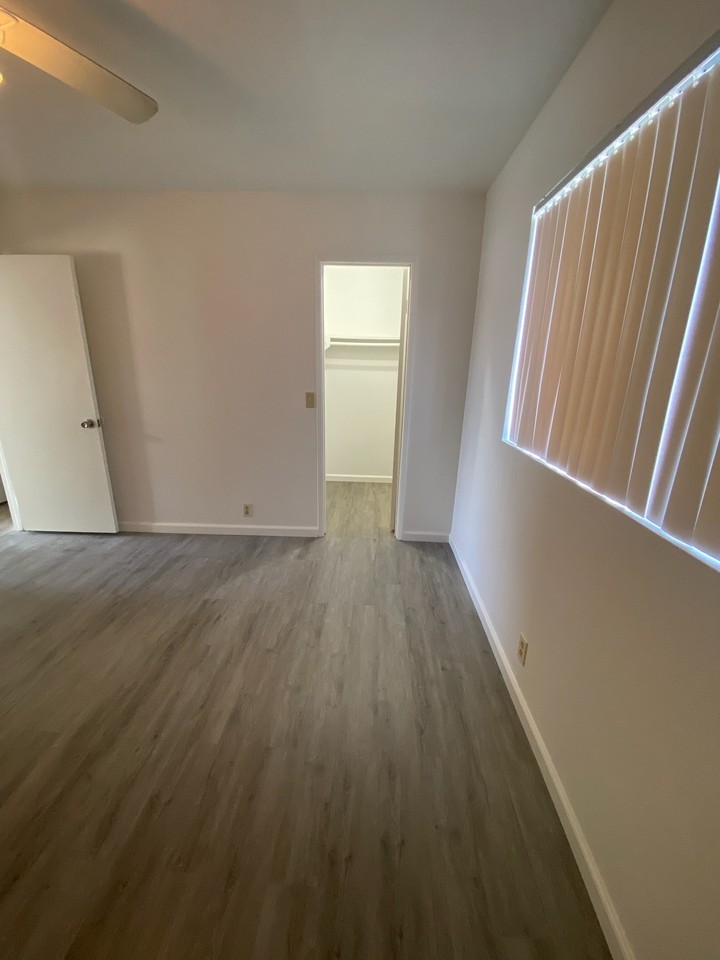 2843 C Street - Photo 7 of 11