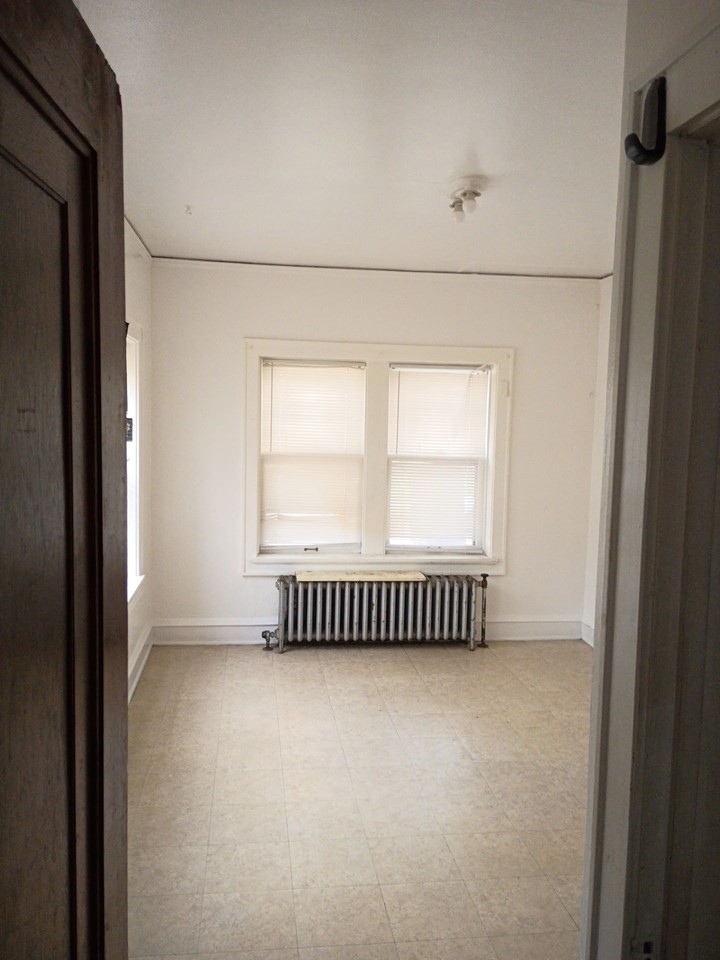 2409 North 52nd Street - Photo 3 of 4