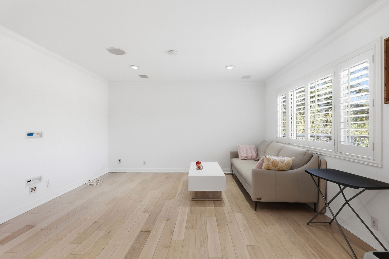 729 W Orange Ave #1 - Photo 2 of 33
