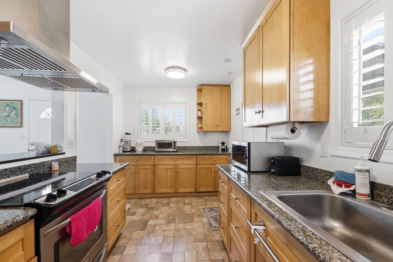 729 W Orange Ave #1 - Photo 7 of 33
