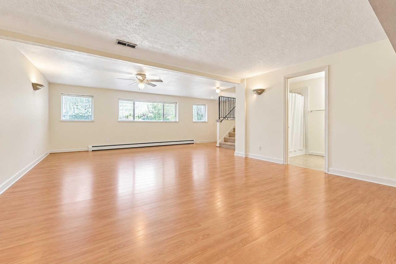 2260 Conley Blvd #1 - Photo 4 of 24