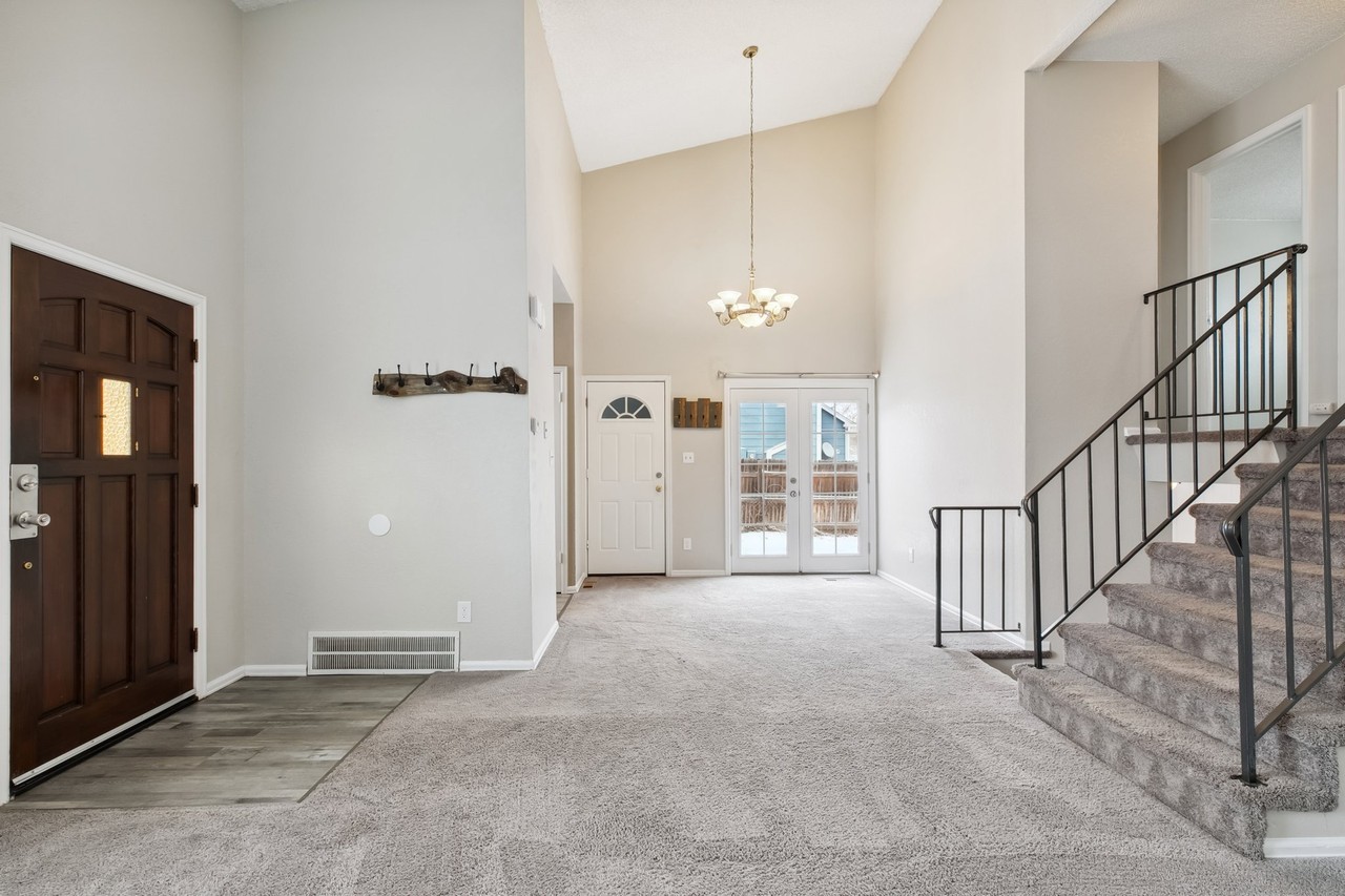 4931 Joseph Dr #1 - Photo 4 of 32