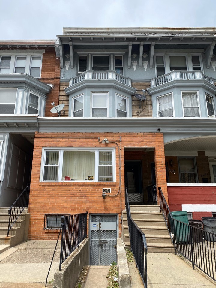 5023 Walnut St 3rd Fl #5023-3FL - Photo 6 of 11