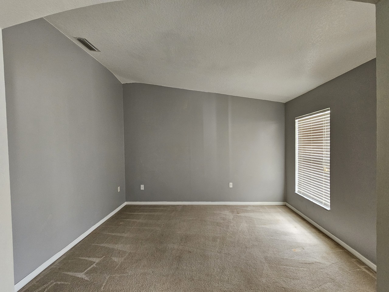Sw 64th Ave #1 - Photo 4 of 28