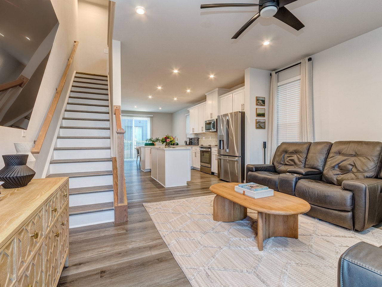 1033 Simcoe Ln #1 - Photo 4 of 27