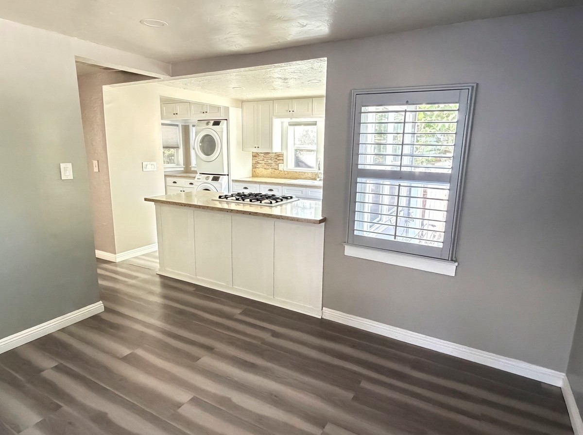 2534 C St #1 - Photo 4 of 10