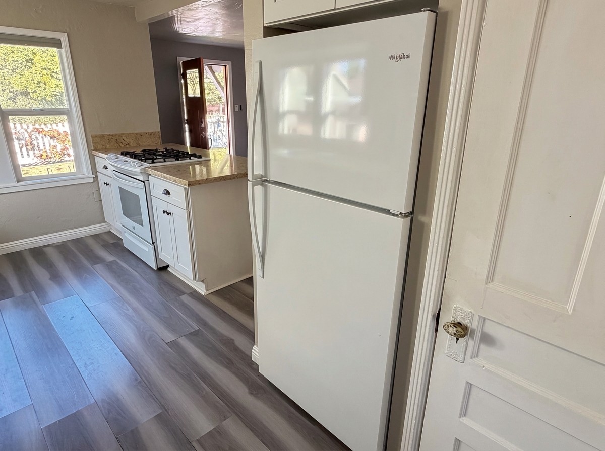 2534 C St #1 - Photo 6 of 10