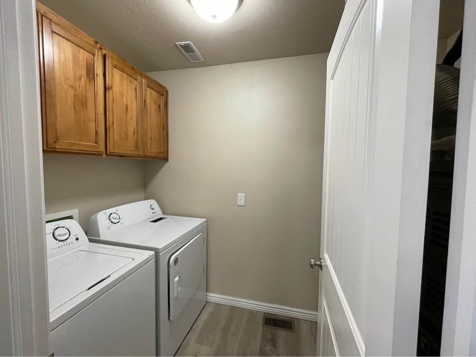 1610 20th St #4 - Photo 4 of 13