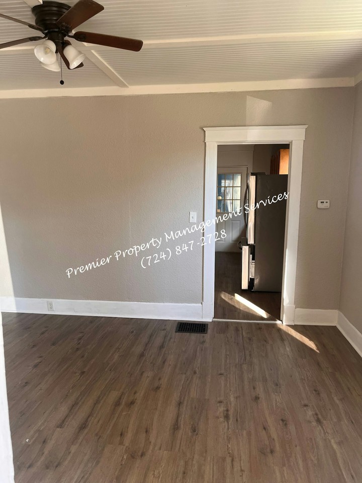 818 26th Street - Photo 5 of 17