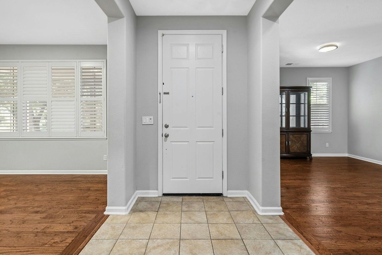 507 Burk Place - Photo 6 of 39