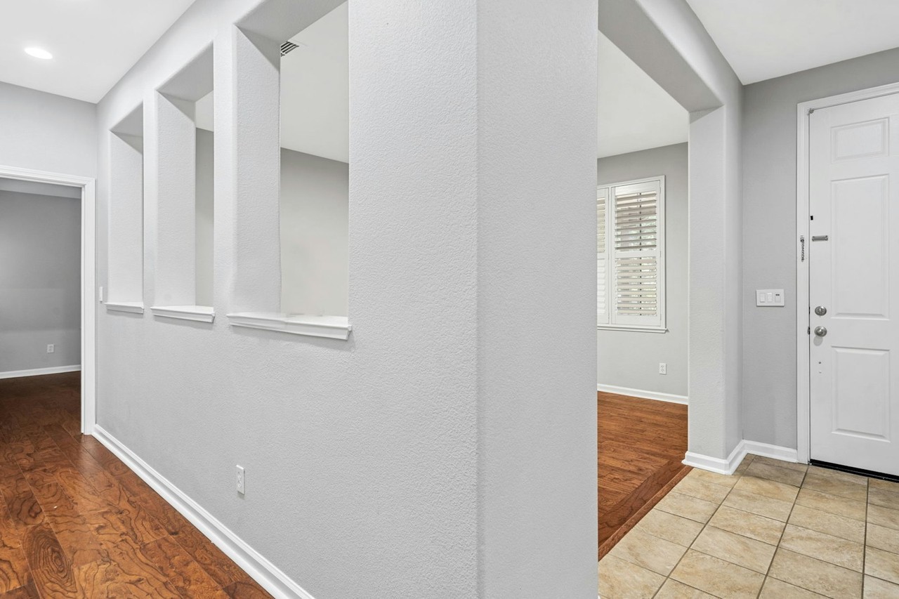 507 Burk Place - Photo 7 of 39