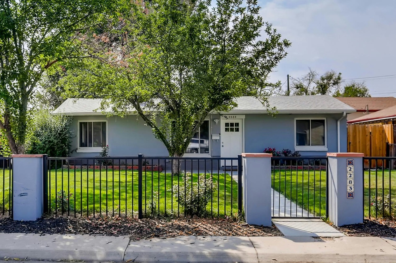 2283 Elmira Street - Photo 3 of 20