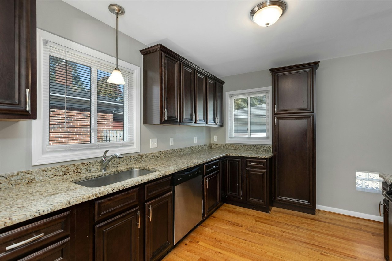 1425 Genesee Avenue - Photo 2 of 30