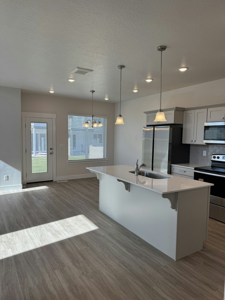 2841 Blue Dawn Lane - Photo 2 of 34