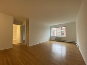 516 W Melrose St - Photo 1 of 1