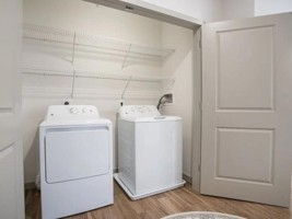 featured image of 1100 Cricket Ln