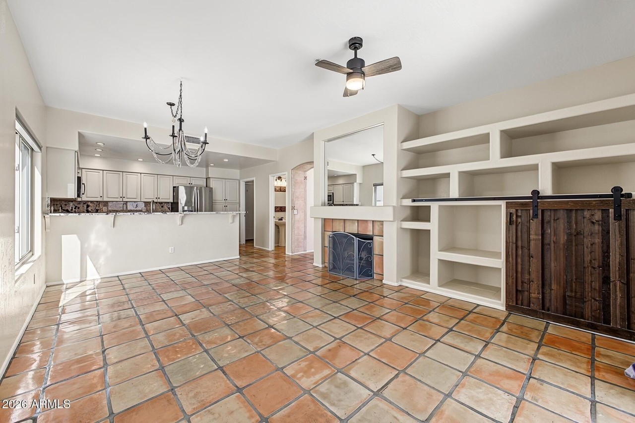 10075 E Friess Dr - Photo 7 of 22