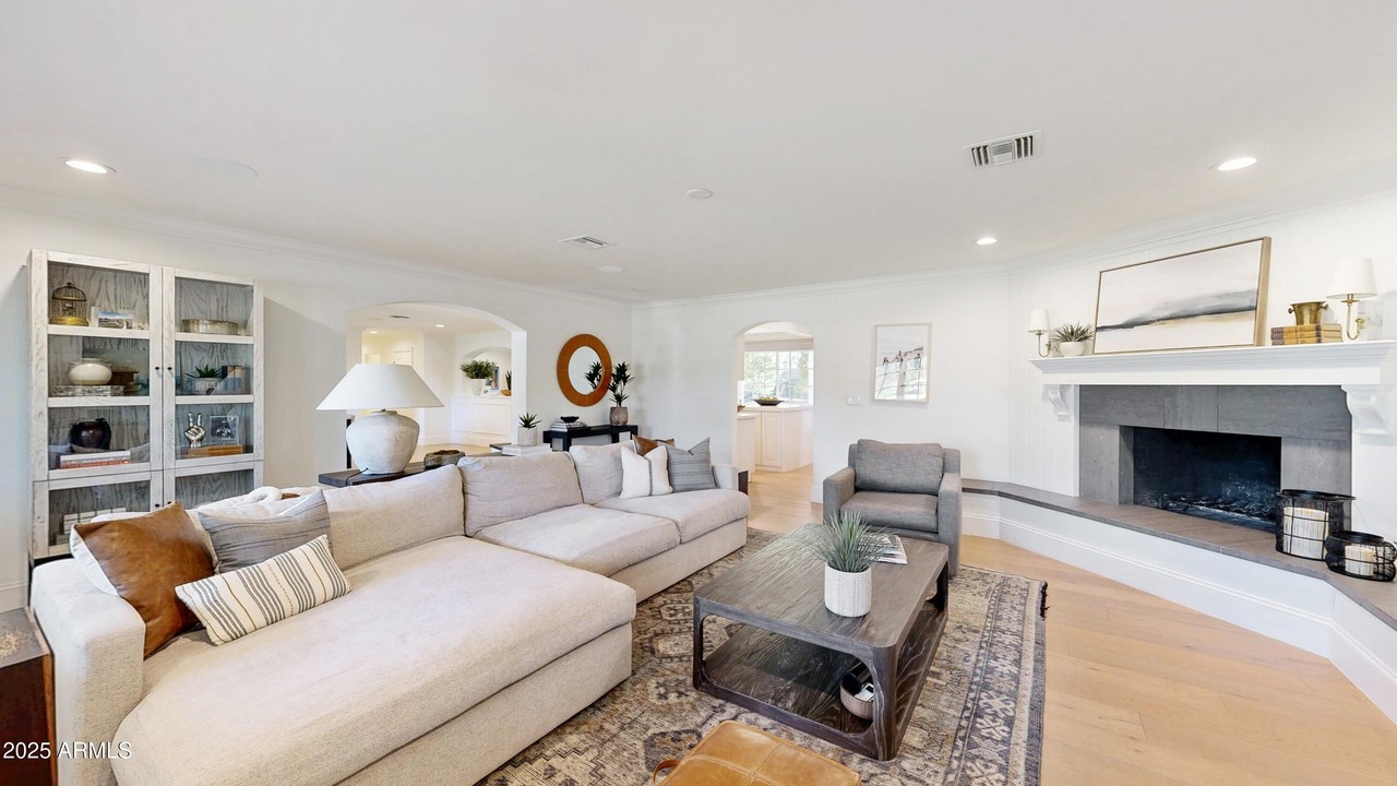 4701 N Dromedary Rd - Photo 4 of 24
