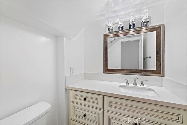 703 Marguerite Ave #3 - Photo 7 of 8