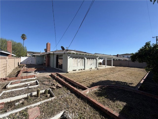 17391 Elm St - Photo 6 of 8