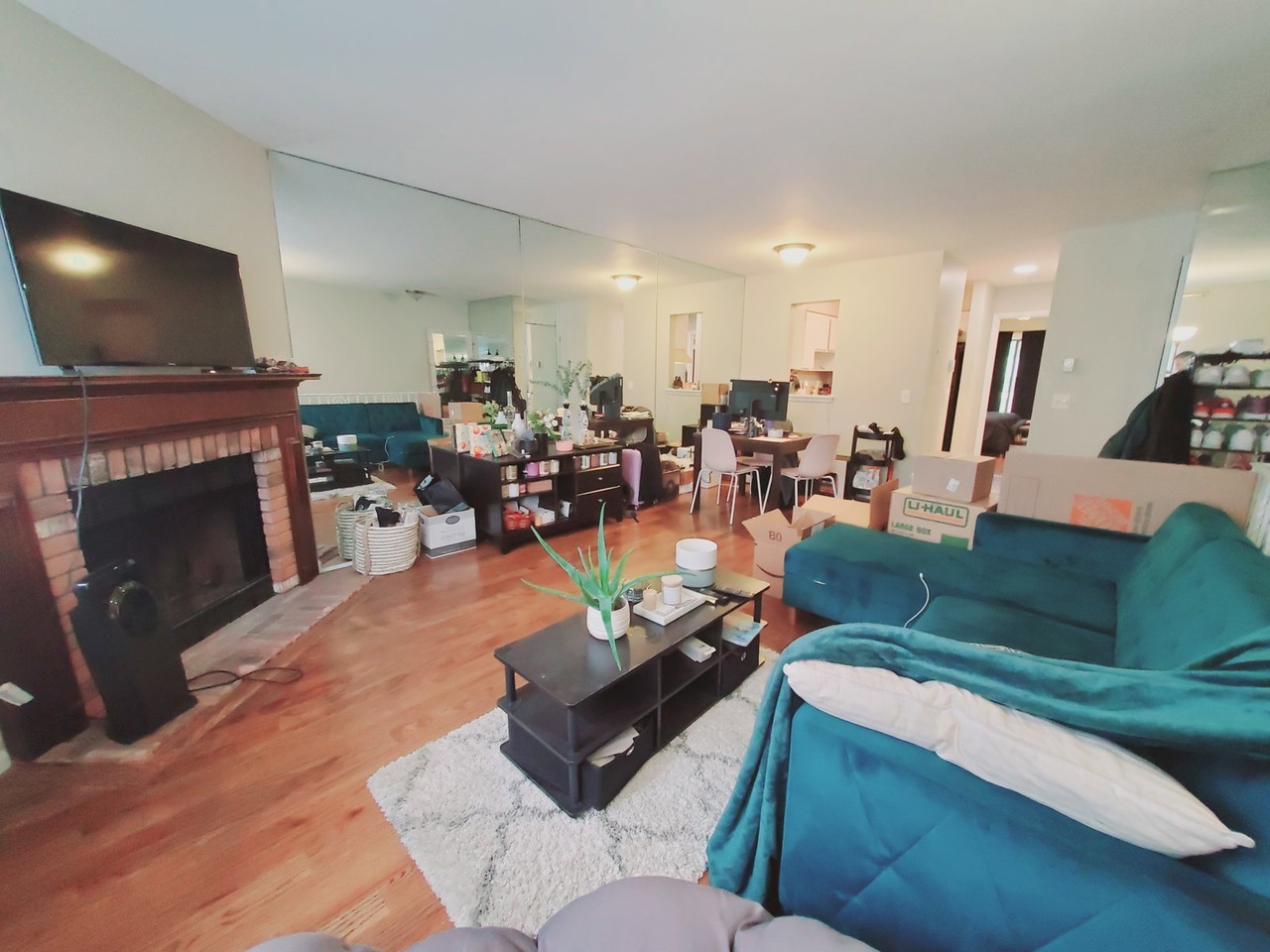 24 Adams Ave #G - Photo 2 of 6