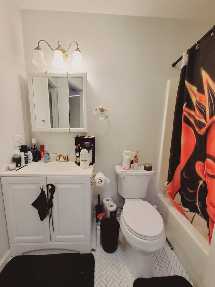 24 Adams Ave #G - Photo 4 of 6