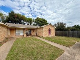 featured image of 1531 Hillside Dr