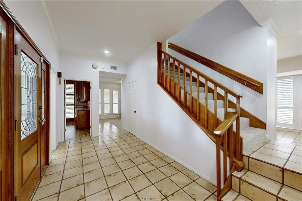 6773 Sunshine Valley Ln - Photo 3 of 42