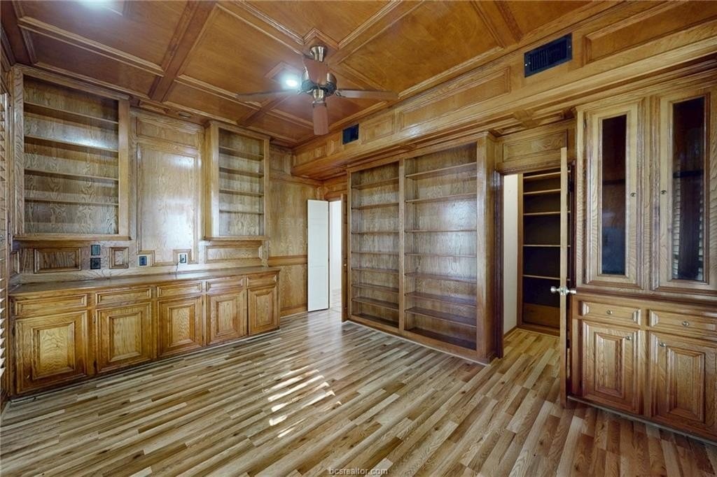 6773 Sunshine Valley Ln - Photo 5 of 42