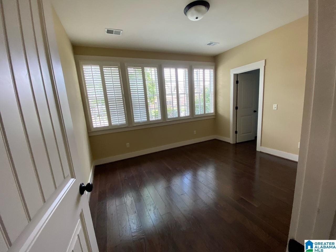 4640 Amberley Dr - Photo 6 of 7