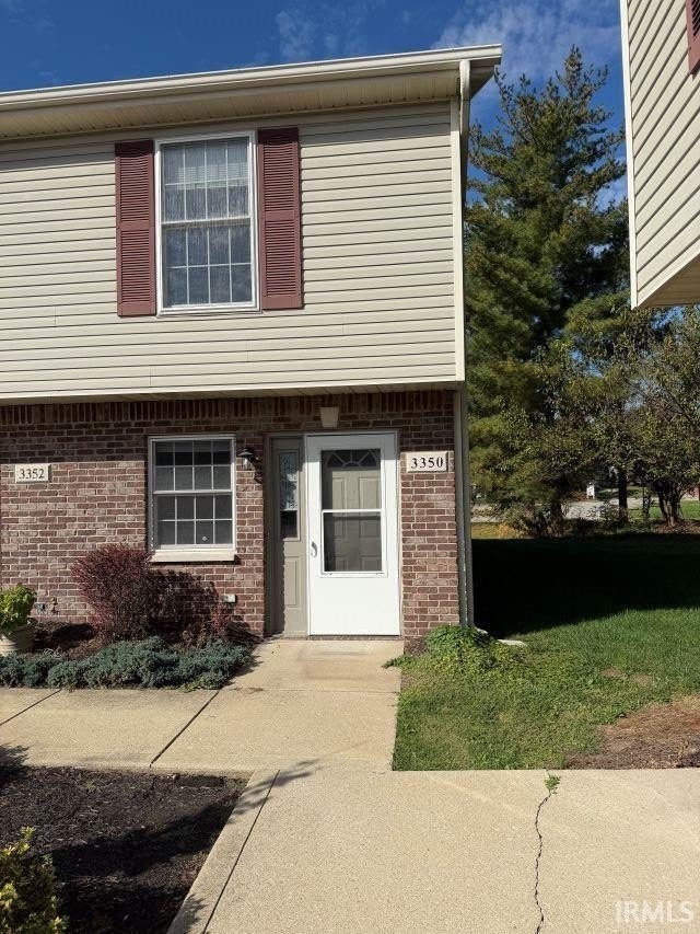 3350 S Oaklawn Cir