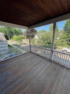 120 Howell St - Photo 7 of 16