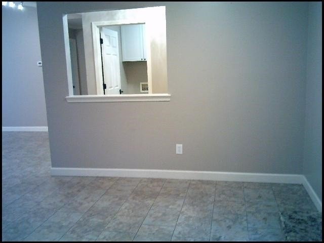 713 Elkhart Loop - Photo 4 of 17