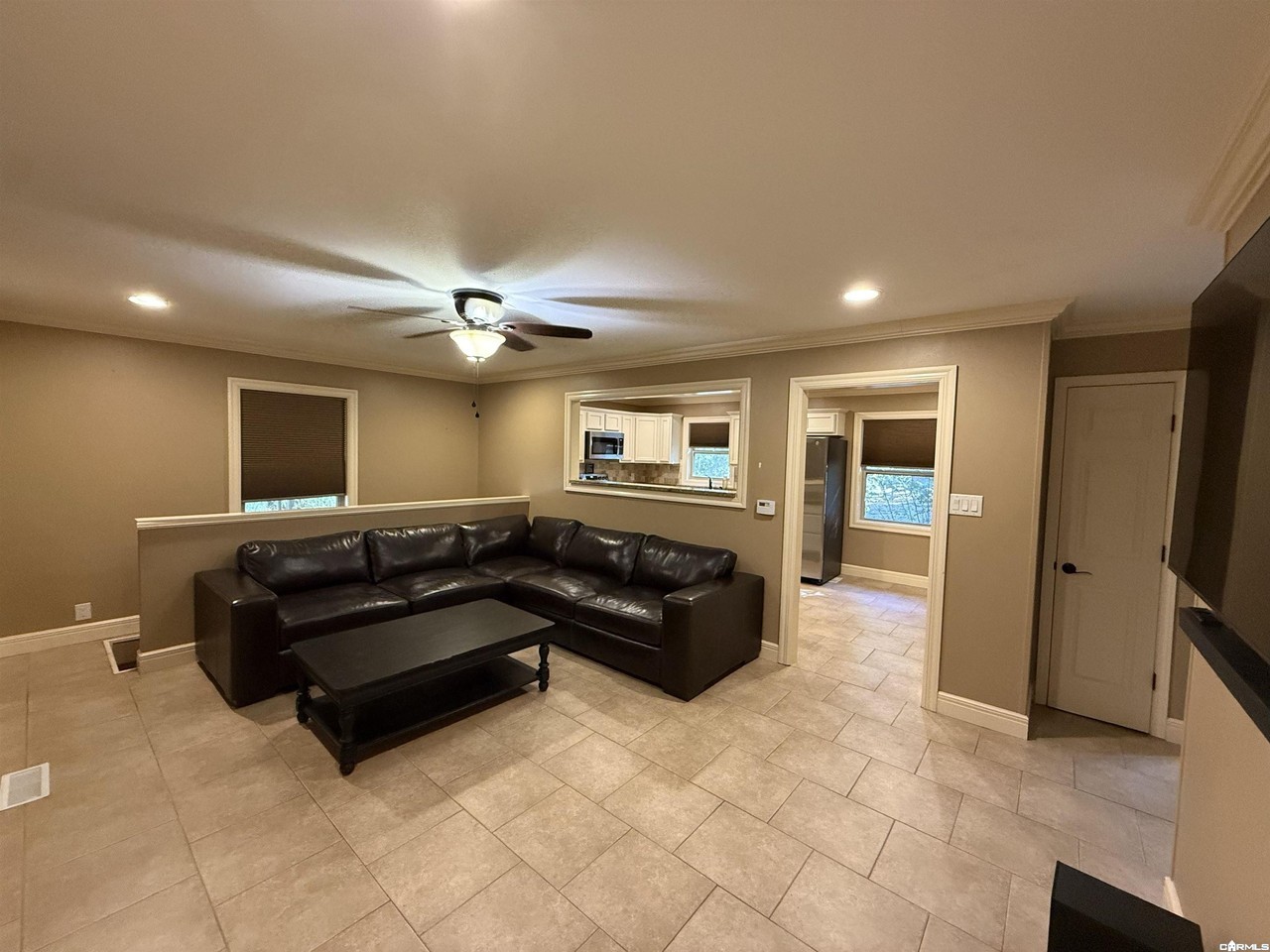 140 Longlinks Cir #B - Photo 2 of 15