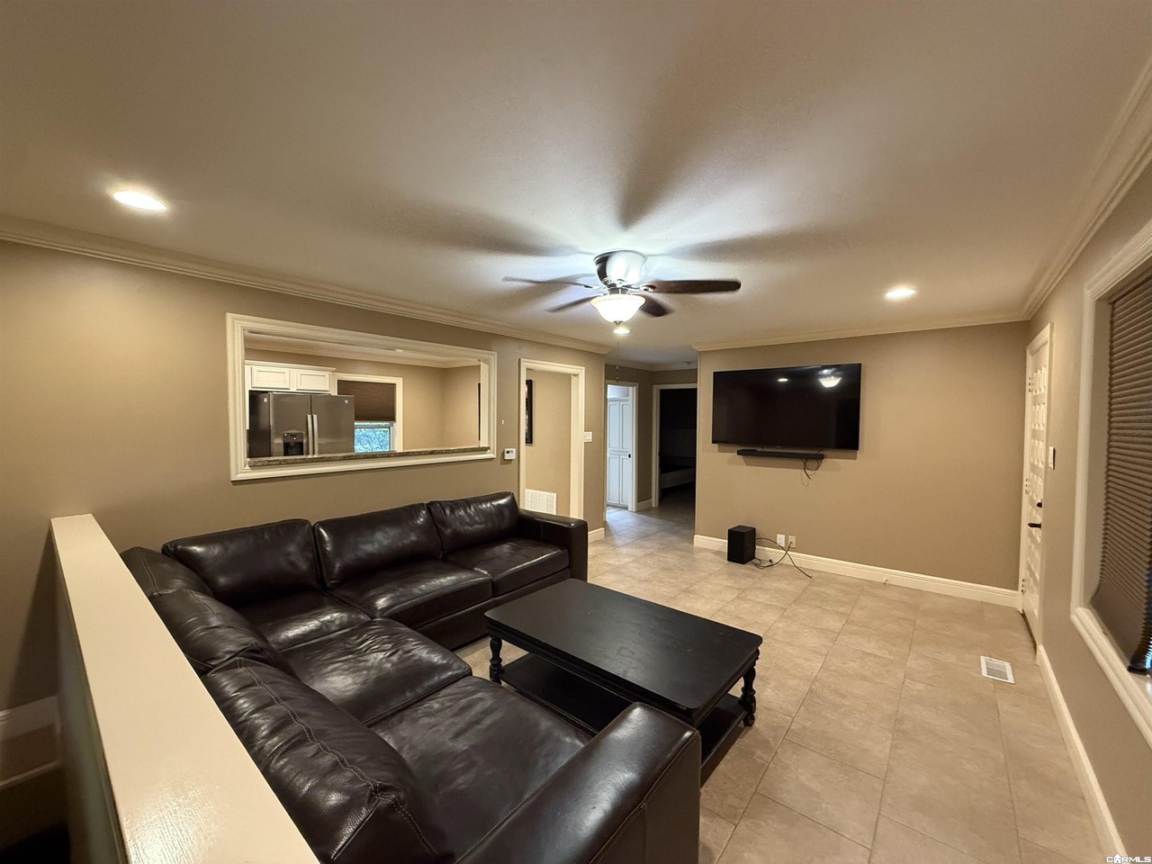 140 Longlinks Cir #B - Photo 3 of 15
