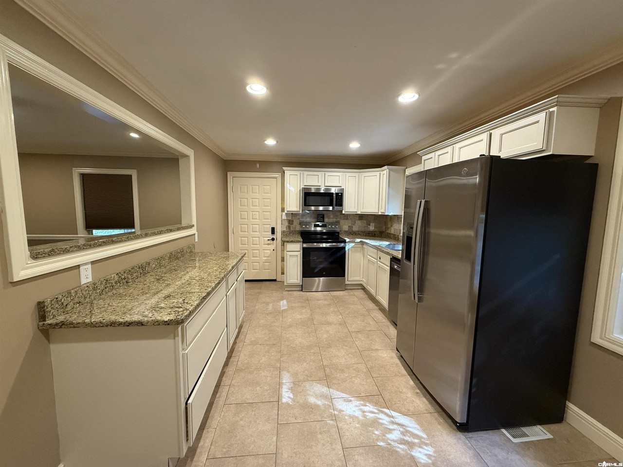 140 Longlinks Cir #B - Photo 5 of 15