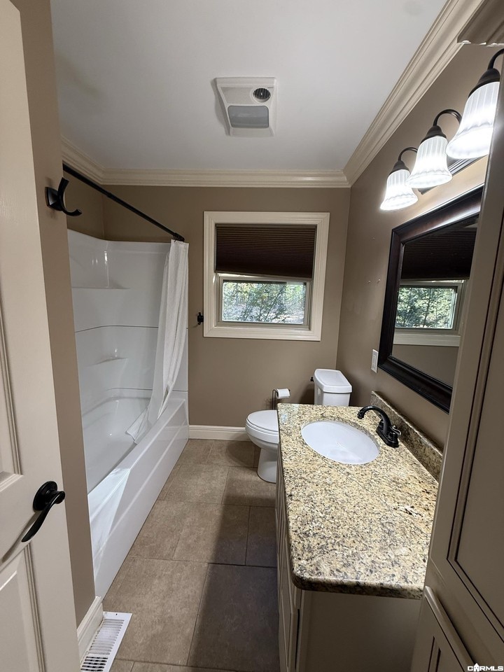 140 Longlinks Cir #B - Photo 7 of 15
