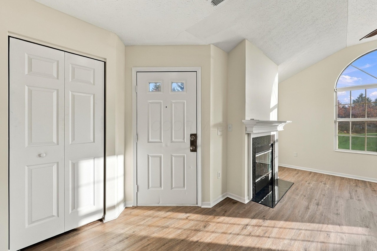 3710 Perennial Ln - Photo 5 of 21