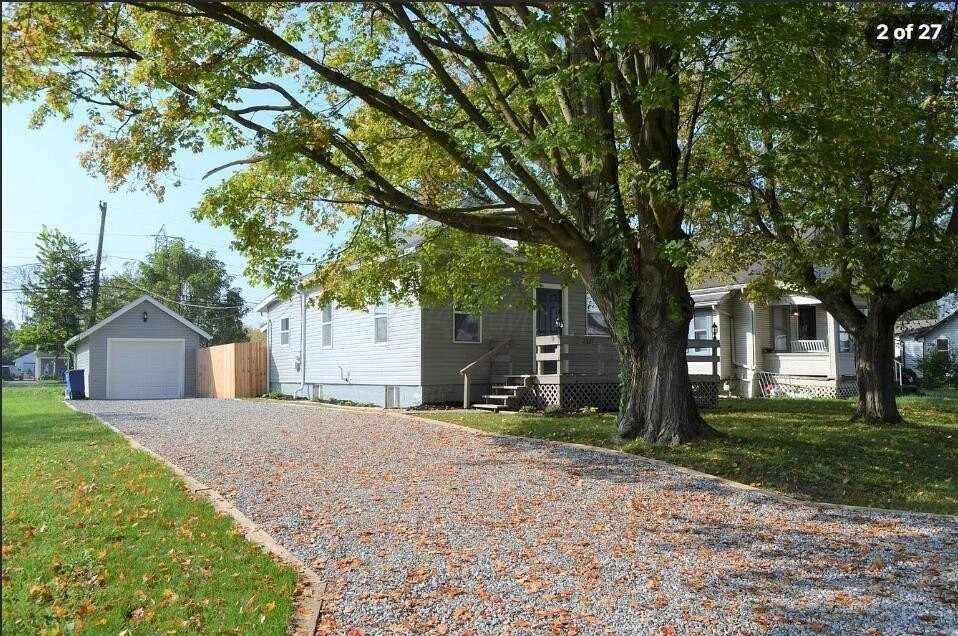 2427 Strimple Ave - Photo 2 of 23
