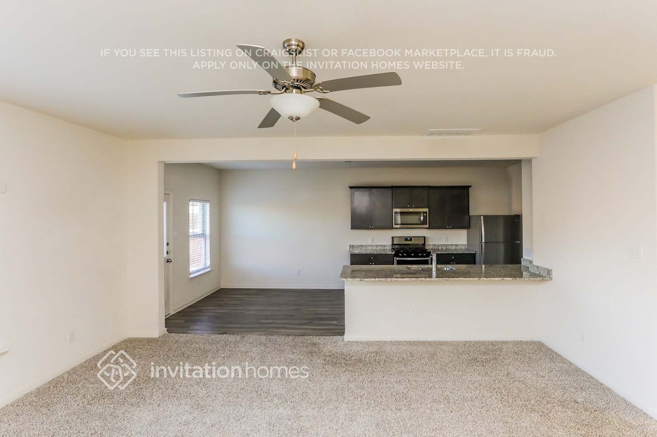 3036 Chico Dr - Photo 2 of 16